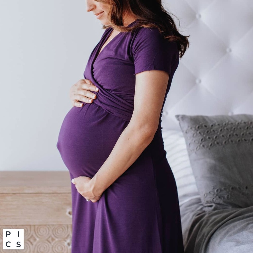 Kindred Bravely Maternity/Nursing Gown